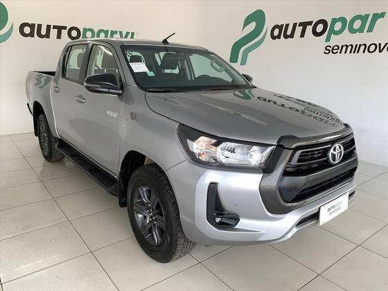 TOYOTA HILUX 2.8 D-4D TURBO DIESEL CD SR 4X4 AUTOMÁTICO